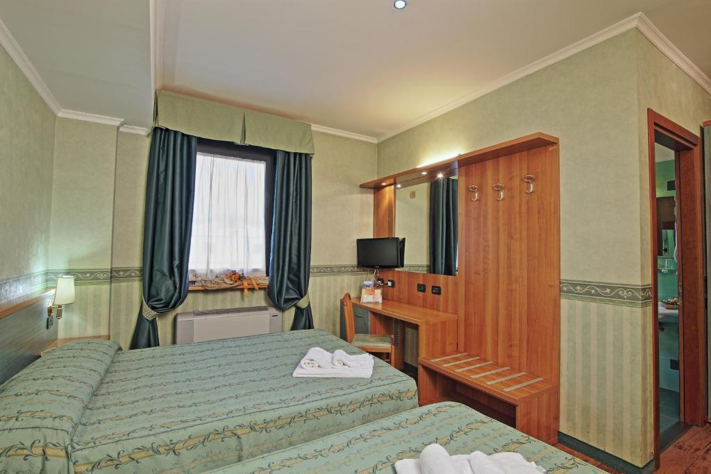 Hotel Aurora Wellness & Spa Tivoli Terme Habitación foto
